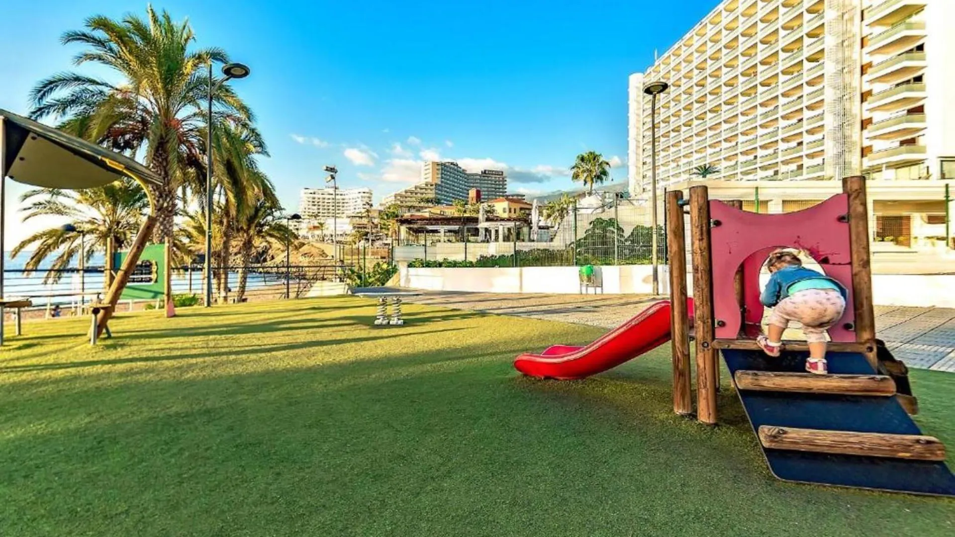 Two Bedroom Apartment In Playa De Las Americas, Free Wifi  Playa de las Américas